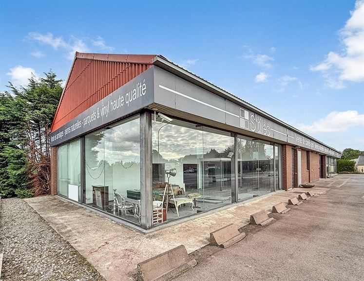 Lot 1 - OPPORTUNITÉ ! Excellente visibilité - Esp. modulables