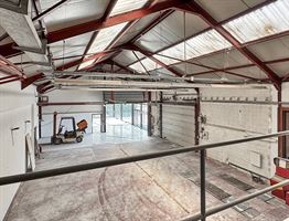 Lot 2 - OPPORTUNITÉ ! Excellente visibilité - Espaces modulables - GENAPPE Lot 2 - OPPORTUNITÉ ! Excellente visibilité - Espaces modulables - GENAPPE