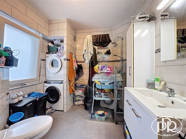 Entièrement rénové ! Possibilité d'achat à 3 %