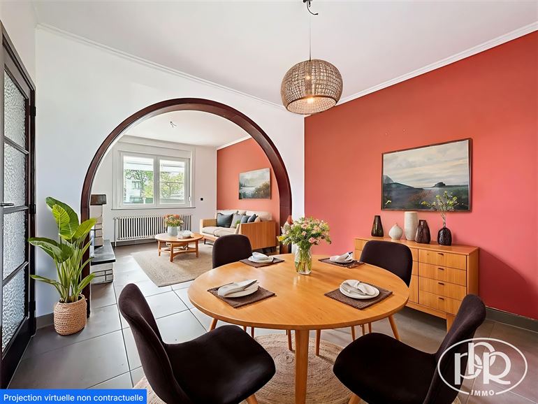 ***OFFRE ACCEPTÉE*** Rénovée en 2021, jardin sur ± 6 ares