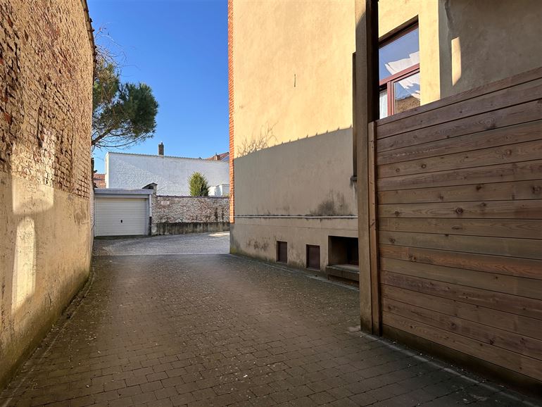 *** OFFRE ACCEPTÉE *** Rare opportunité en plein centre-ville