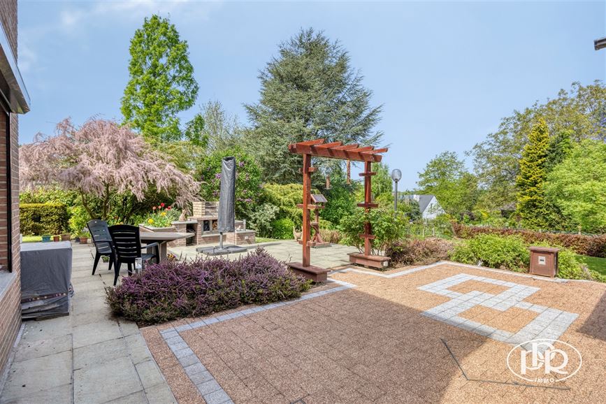 *** OFFRE ACCEPTÉE *** Quartier résidentiel paisible et recherché