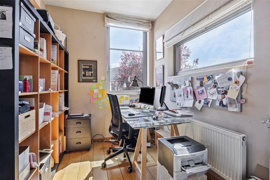 Rue résidentielle calme avec vue, double garage