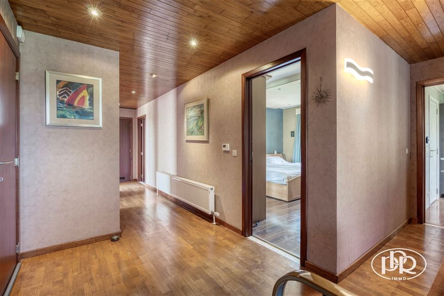 *** OFFRE ACCEPTÉE *** Quartier résidentiel paisible et recherché