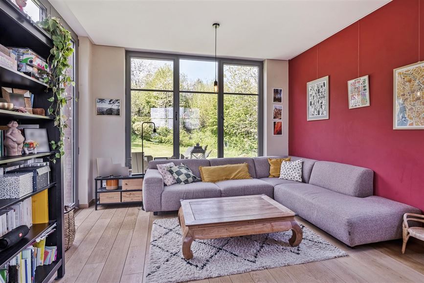 Rue résidentielle calme avec vue, double garage