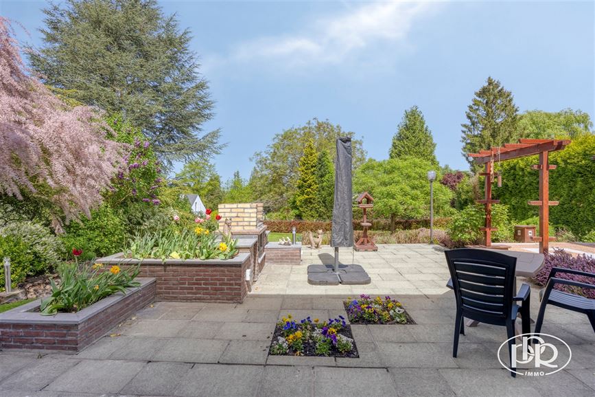 *** OFFRE ACCEPTÉE *** Quartier résidentiel paisible et recherché