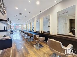 Moderne, parking, visibilité - WAVRE Moderne, parking, visibilité - WAVRE