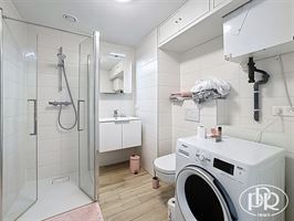 Parking privatif et sécurisé, balcon - LOUVAIN-LA-NEUVE Parking privatif et sécurisé, balcon - LOUVAIN-LA-NEUVE