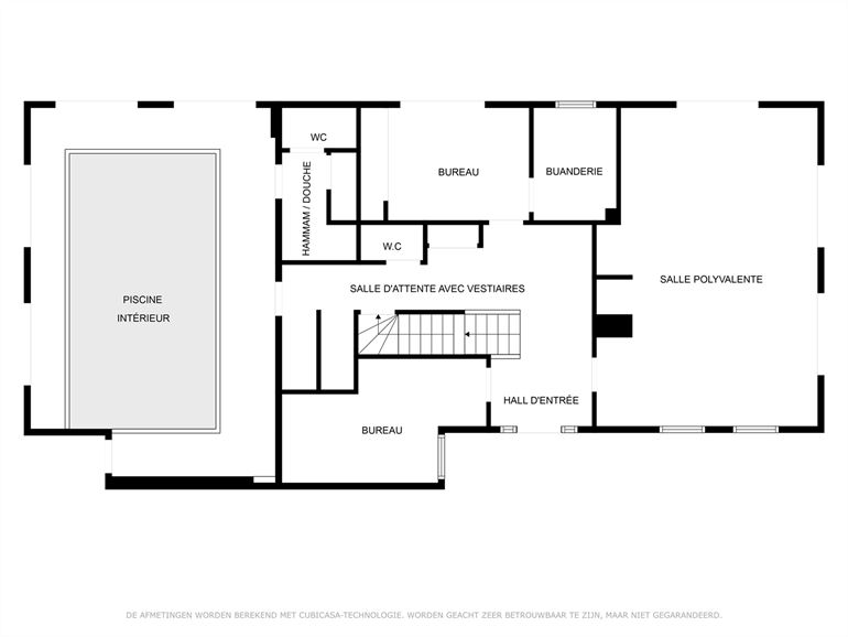 Ensemble immobilier polyvalent, parkings