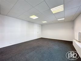 1er étage centre ville, parking face à l'immeuble - WAVRE 1er étage centre ville, parking face à l'immeuble - WAVRE