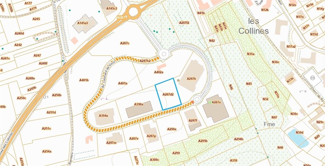 Zoning Nord, parking, accès aisé, casco