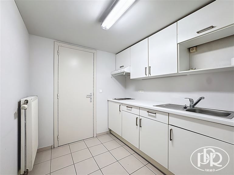 1er étage centre ville, parking face à l'immeuble