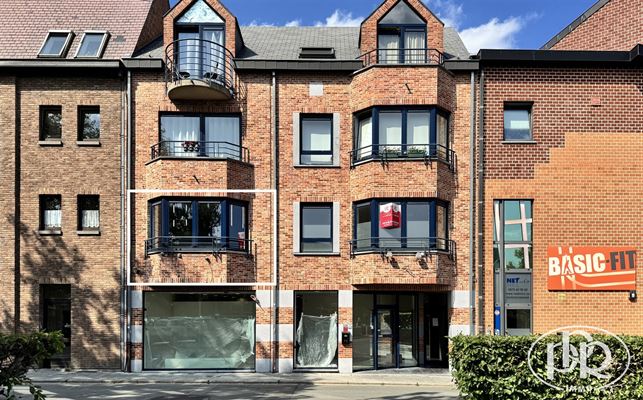 BUREAUX de ± 80 m² situés au 1er étage d’un immeuble avec ascenseur