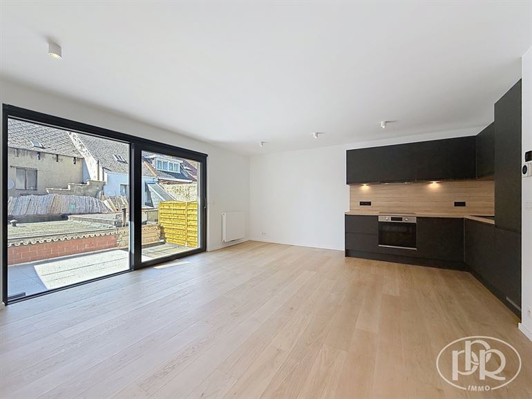 *** OFFRE ACCEPTÉE*** Élec. CONFORME, terrasse 10 m², frais à 3%
