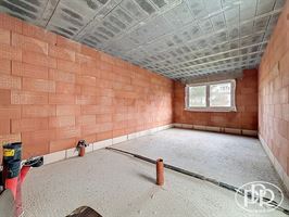 GROS OEUVRE FERMÉ, modulable selon vos envies ! Quartier calme - LIMAL