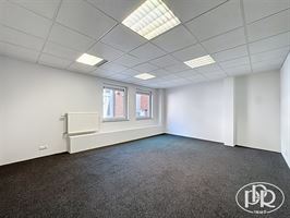 1er étage centre ville, parking face à l'immeuble - WAVRE 1er étage centre ville, parking face à l'immeuble - WAVRE