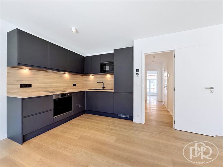*** OFFRE ACCEPTÉE*** Élec. CONFORME, terrasse 10 m², frais à 3%