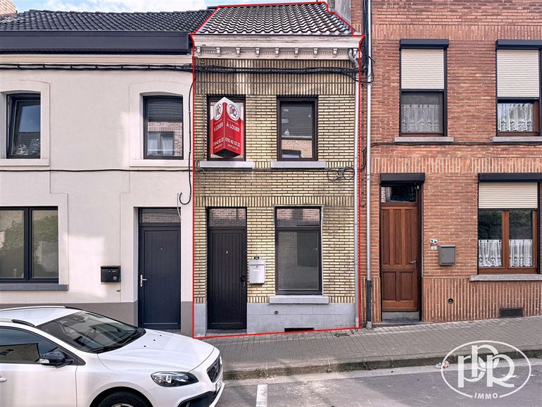 *** SIGNATURE DE BAIL EN COURS *** Jardin SUD de ± 100 m² avec dépendance