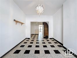 *** SIGNATURE DE BAIL EN COURS *** Jardin SUD de ± 100 m² avec dépendance - WAVRE