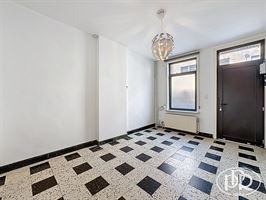 *** SIGNATURE DE BAIL EN COURS *** Jardin SUD de ± 100 m² avec dépendance - WAVRE