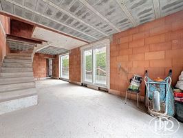 GROS OEUVRE FERMÉ, modulable selon vos envies ! Quartier calme - LIMAL