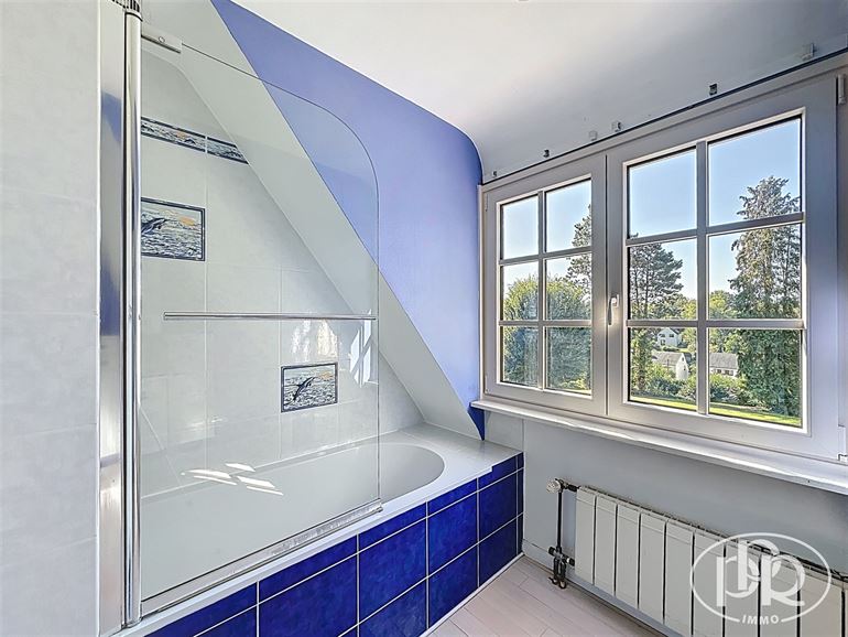 *** LOUÉ *** Situation exceptionnelle en terrain de fond