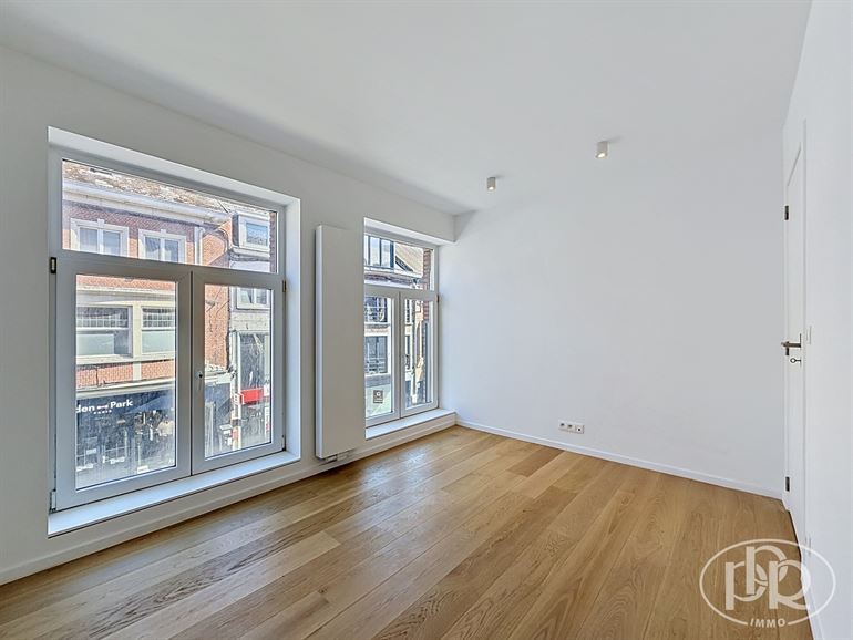 *** OFFRE ACCEPTÉE*** Élec. CONFORME, terrasse 10 m², frais à 3%