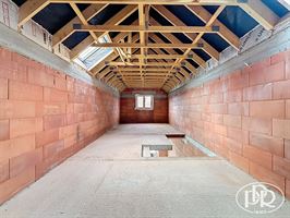 GROS OEUVRE FERMÉ, modulable selon vos envies ! Quartier calme - LIMAL