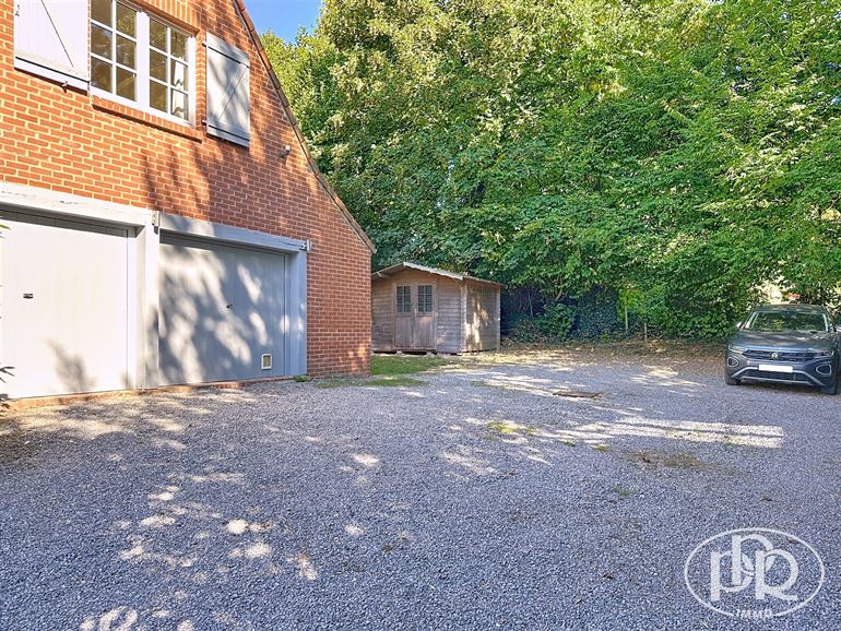 *** LOUÉ *** Situation exceptionnelle en terrain de fond