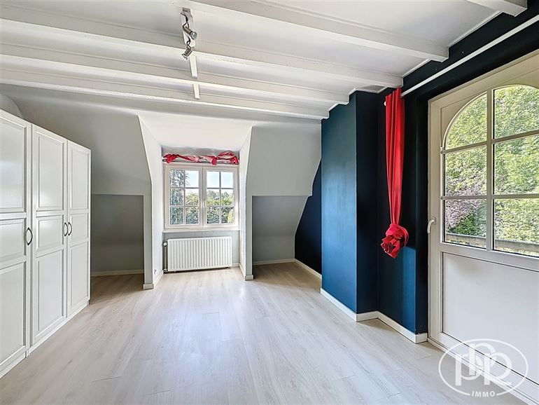 *** LOUÉ *** Situation exceptionnelle en terrain de fond