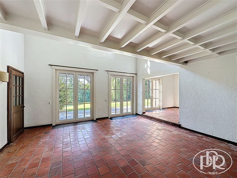 *** LOUÉ *** Situation exceptionnelle en terrain de fond