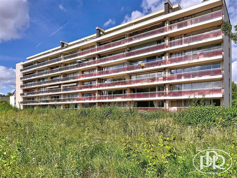 *** OFFRE ACCEPTÉE *** Rénové – Terrasse 9 m² – Cave privative