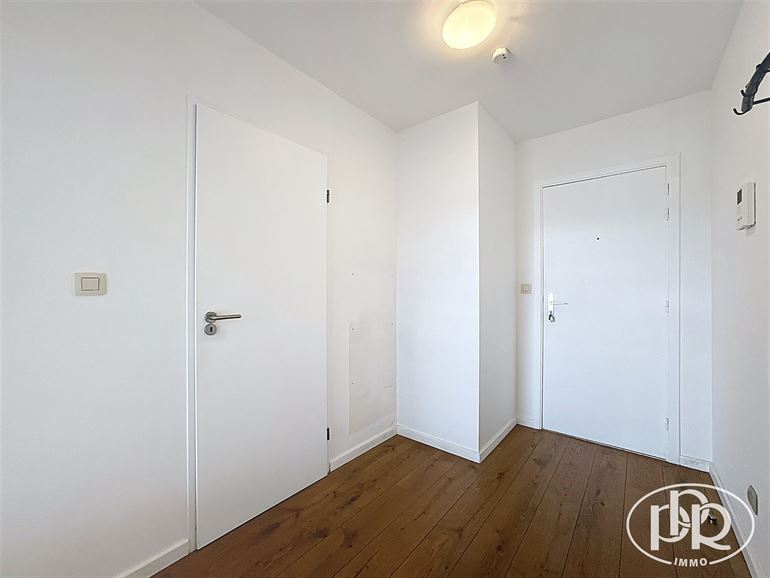 *** OFFRE ACCEPTÉE *** Rénové – Terrasse 9 m² – Cave privative