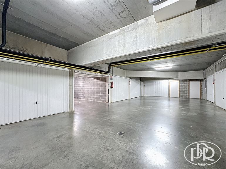 Rez-de chaussée avec terrasse et jardin privatif