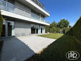 Rez-de chaussée avec terrasse et jardin privatif - WATERLOO Rez-de chaussée avec terrasse et jardin privatif - WATERLOO
