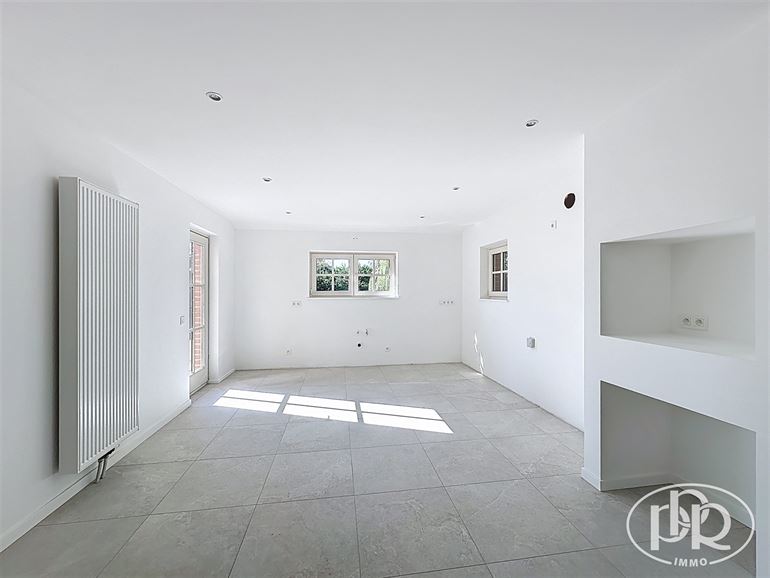 *** LOUÉ *** Situation exceptionnelle en terrain de fond