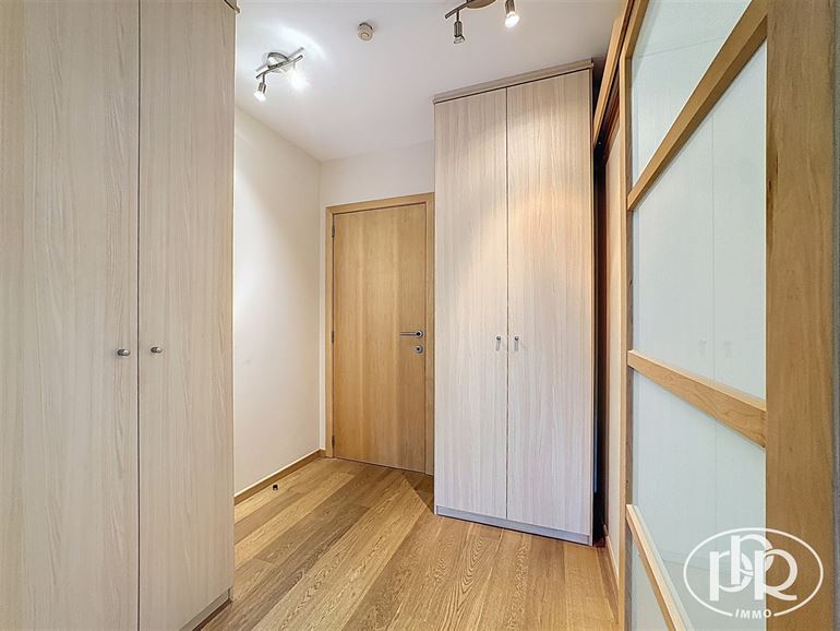 Rez-de chaussée avec terrasse et jardin privatif