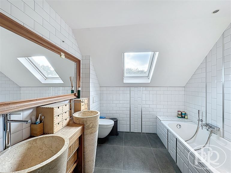 *** LOUÉE *** Quartier recherché à 5 min à pied de la gare