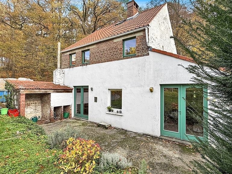 *** SOUS-OFFRE *** Quartier calme et verdoyant, proche des commodités, rue sans issue