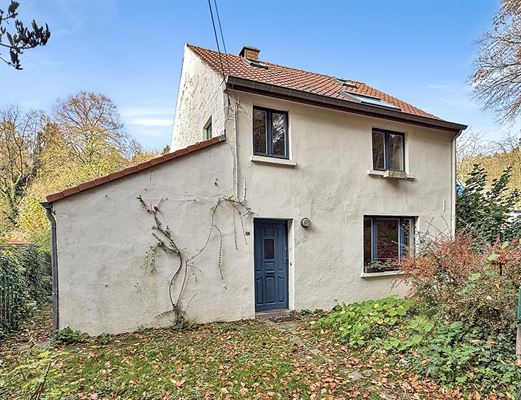 *** AGENDA COMPLET, PLUS DE VISITES POSSIBLES***Quartier calme et verdoyant, proche des commodités, rue sans issue