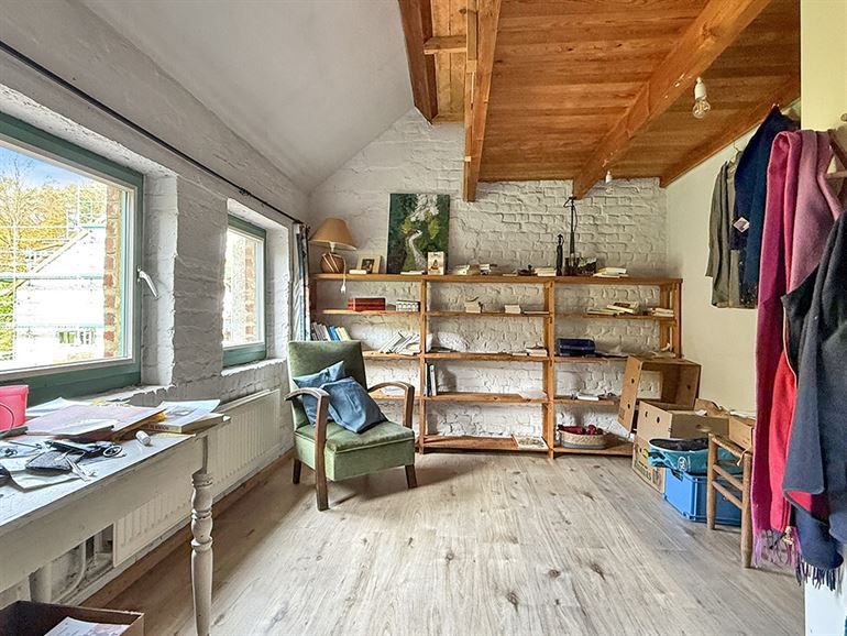 *** SOUS-OFFRE *** Quartier calme et verdoyant, proche des commodités, rue sans issue