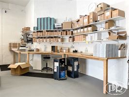 Mixte Entrepôts & Bureaux en RDC ! Proche centre-ville - WAVRE Mixte Entrepôts & Bureaux en RDC ! Proche centre-ville - WAVRE