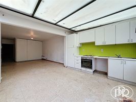 Immeuble 4 unités (3 apparts. + jardin + 1 commerce) - WAVRE