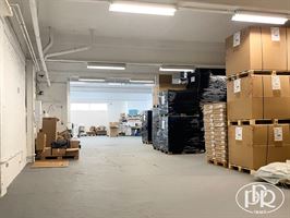 Mixte Entrepôts & Bureaux en RDC ! Proche centre-ville - WAVRE Mixte Entrepôts & Bureaux en RDC ! Proche centre-ville - WAVRE