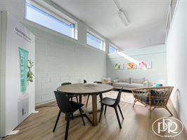 Mixte Entrepôts & Bureaux en RDC ! Proche centre-ville - WAVRE Mixte Entrepôts & Bureaux en RDC ! Proche centre-ville - WAVRE