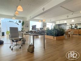 Mixte Entrepôts & Bureaux en RDC ! Proche centre-ville - WAVRE Mixte Entrepôts & Bureaux en RDC ! Proche centre-ville - WAVRE