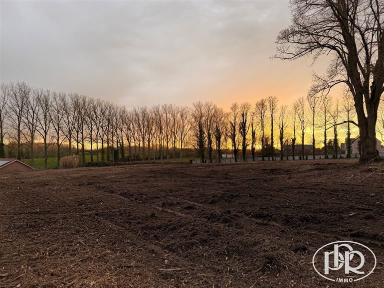 *** SOUS-OFFRE *** Terrain exceptionnel, quartier calme et verdoyant  - BAISY-THY