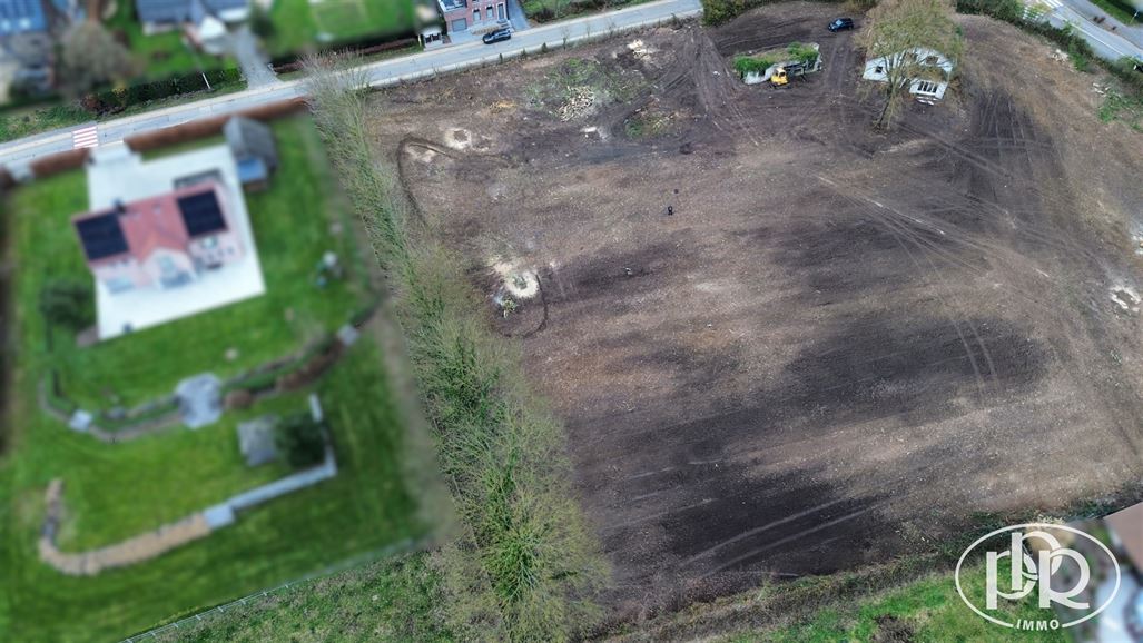 *** SOUS-OFFRE *** Terrain exceptionnel, quartier calme et verdoyant