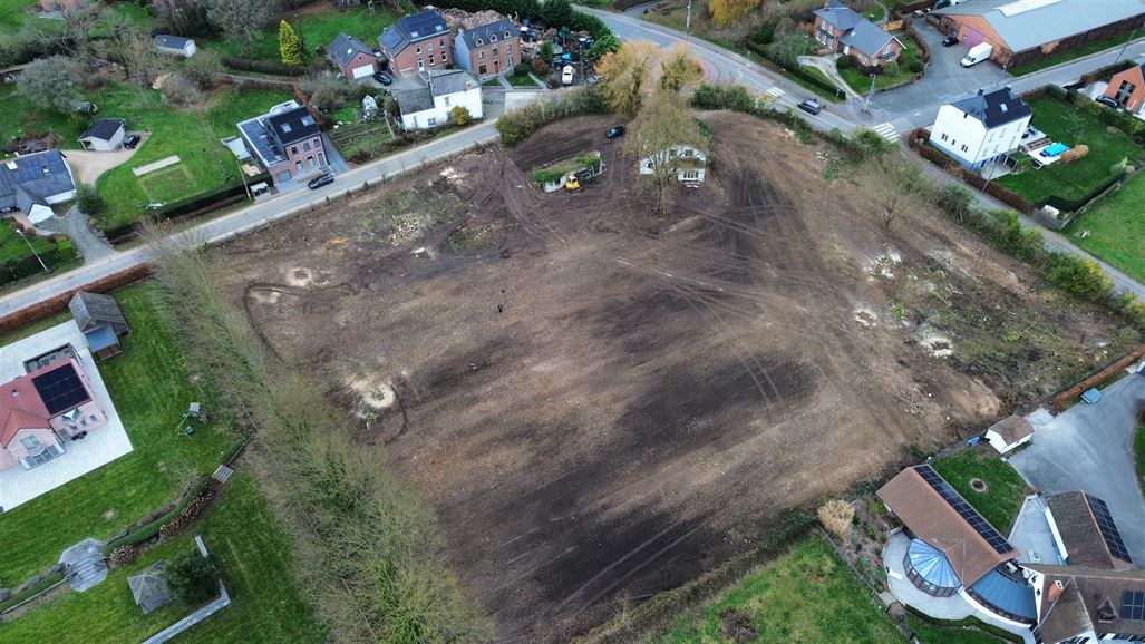 *** SOUS-OFFRE *** Villa à rénovée avec haut potentiel !
