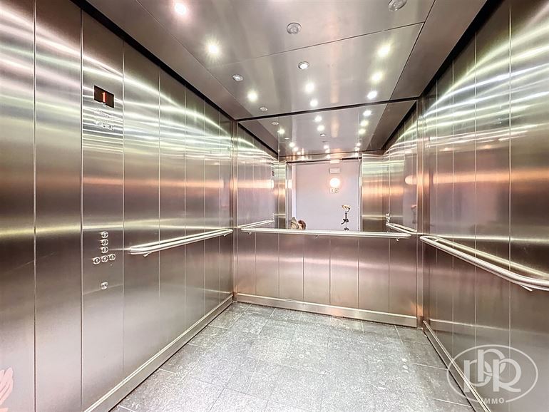 Ample parking, elevator, excellent accessibility